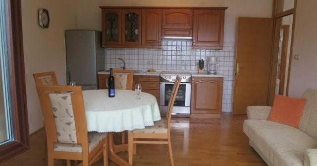 Apartmani Slavica Malinska Kültér fotó